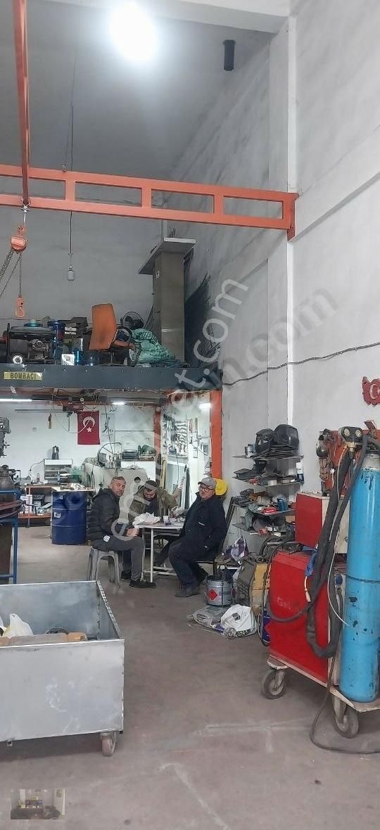 Kapaklı İnönü Satılık Atölye Kapakli Sanayisinde Hasan Acar Sitesinde Satılık 90m2 Dükkanlar