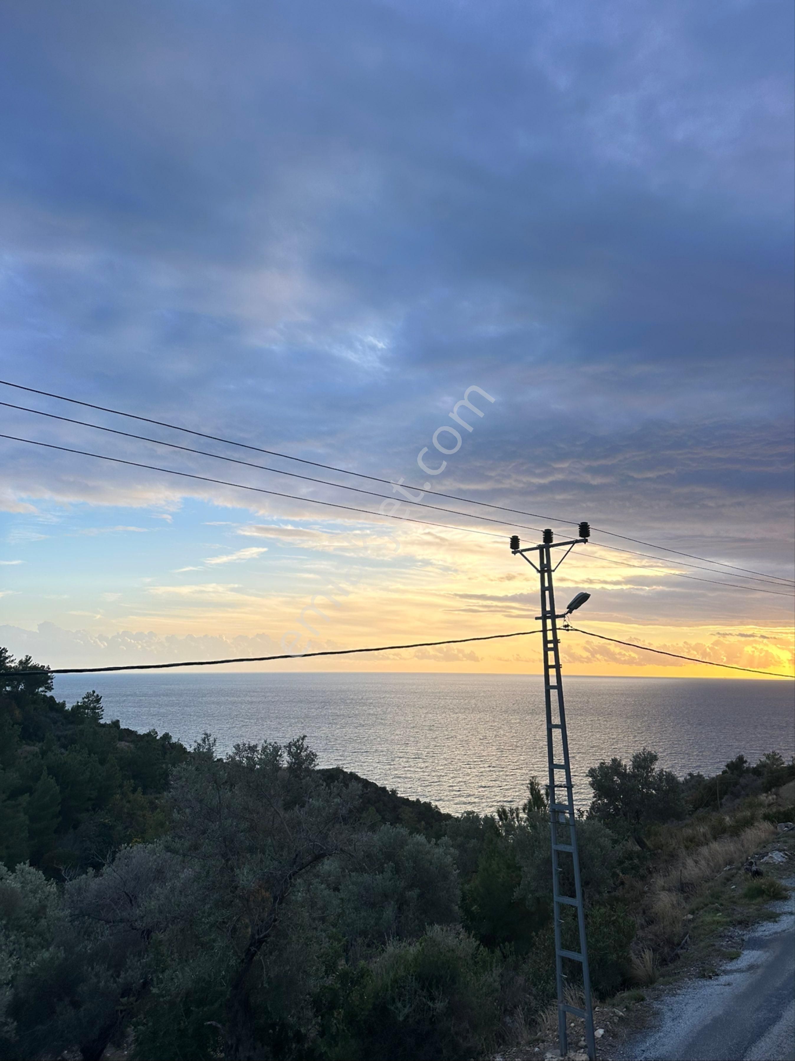 Alanya Uğrak Satılık Tarla Alanya Aytap Full Deniz Manzaralı Ev Yapımına Uygun Arazi