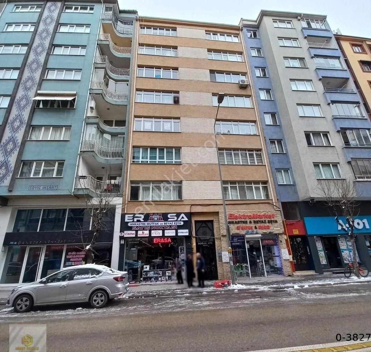 Tepebaşı Hacı Ali Bey Kiralık Ofis Hacı Ali Bey Mahallesinde Sakarya 1 Caddesi Üstünde Kiralık 3+1 İşyeri