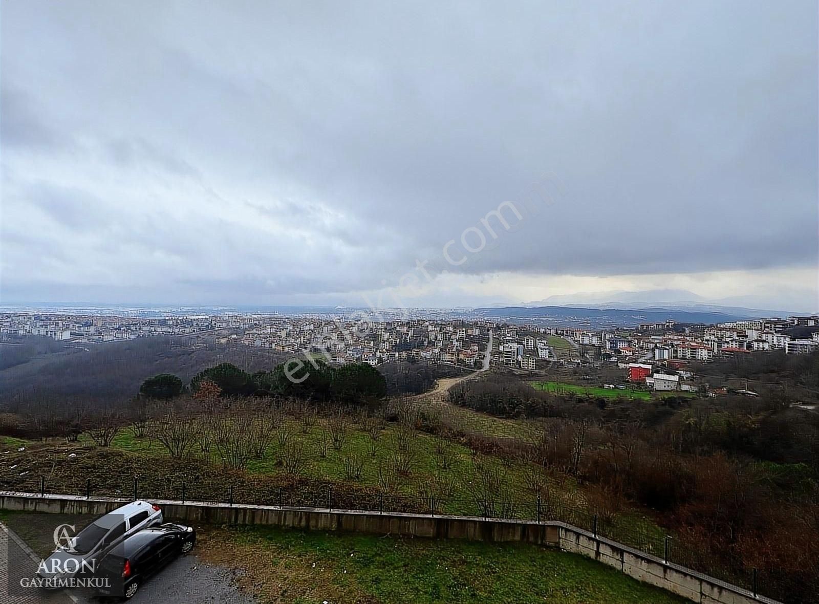 Serdivan Kemalpaşa Kiralık Daire Üniversiteye Yürüme Mesafesi Eşyalı Manzaralı 1+1 Kiralık Daire