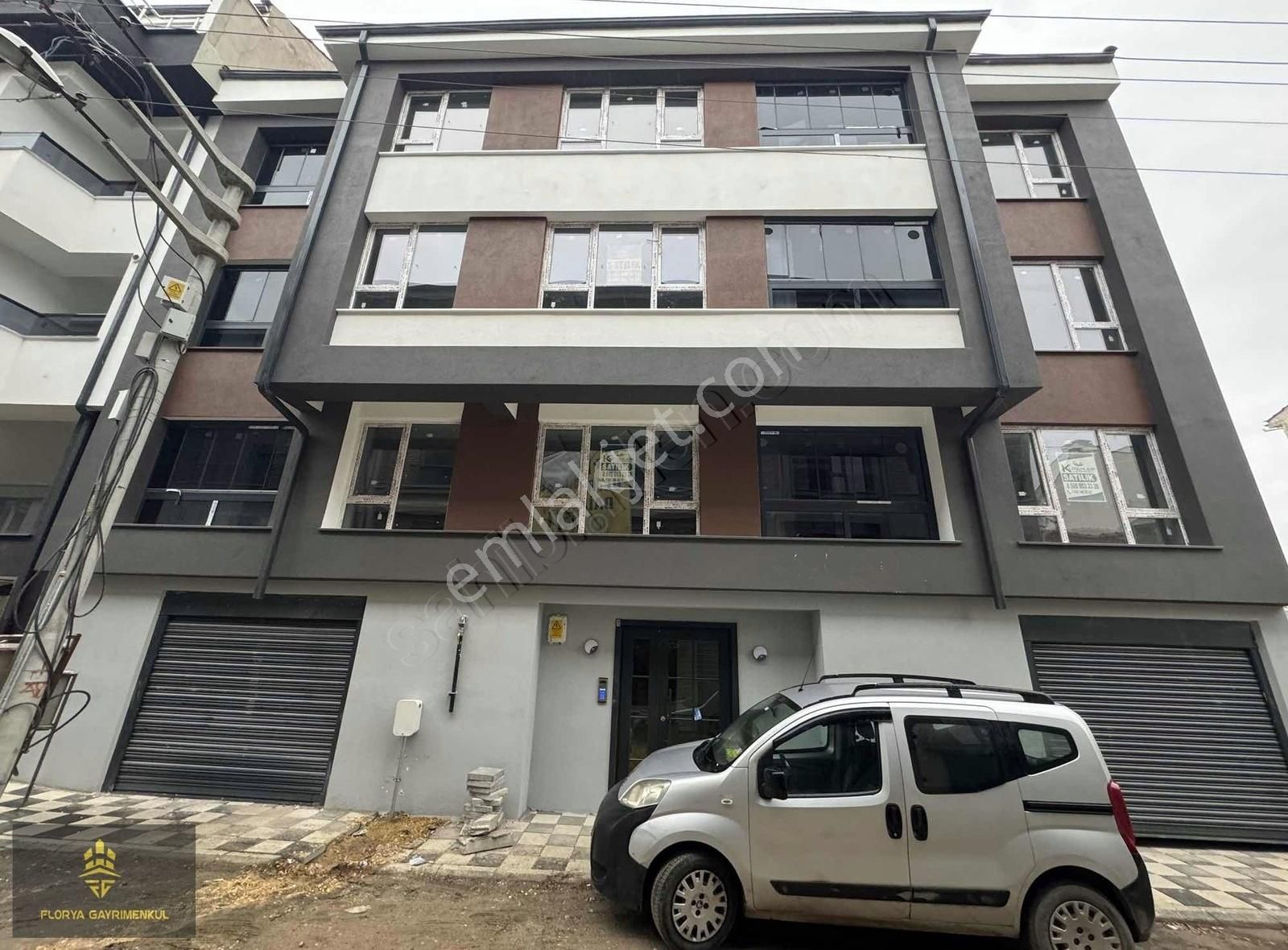 Tepebaşı Çamlıca Satılık Daire Florya Gm-cam Balkonlu Ebeveyn Banyolu Sıfır 3+1 Daire