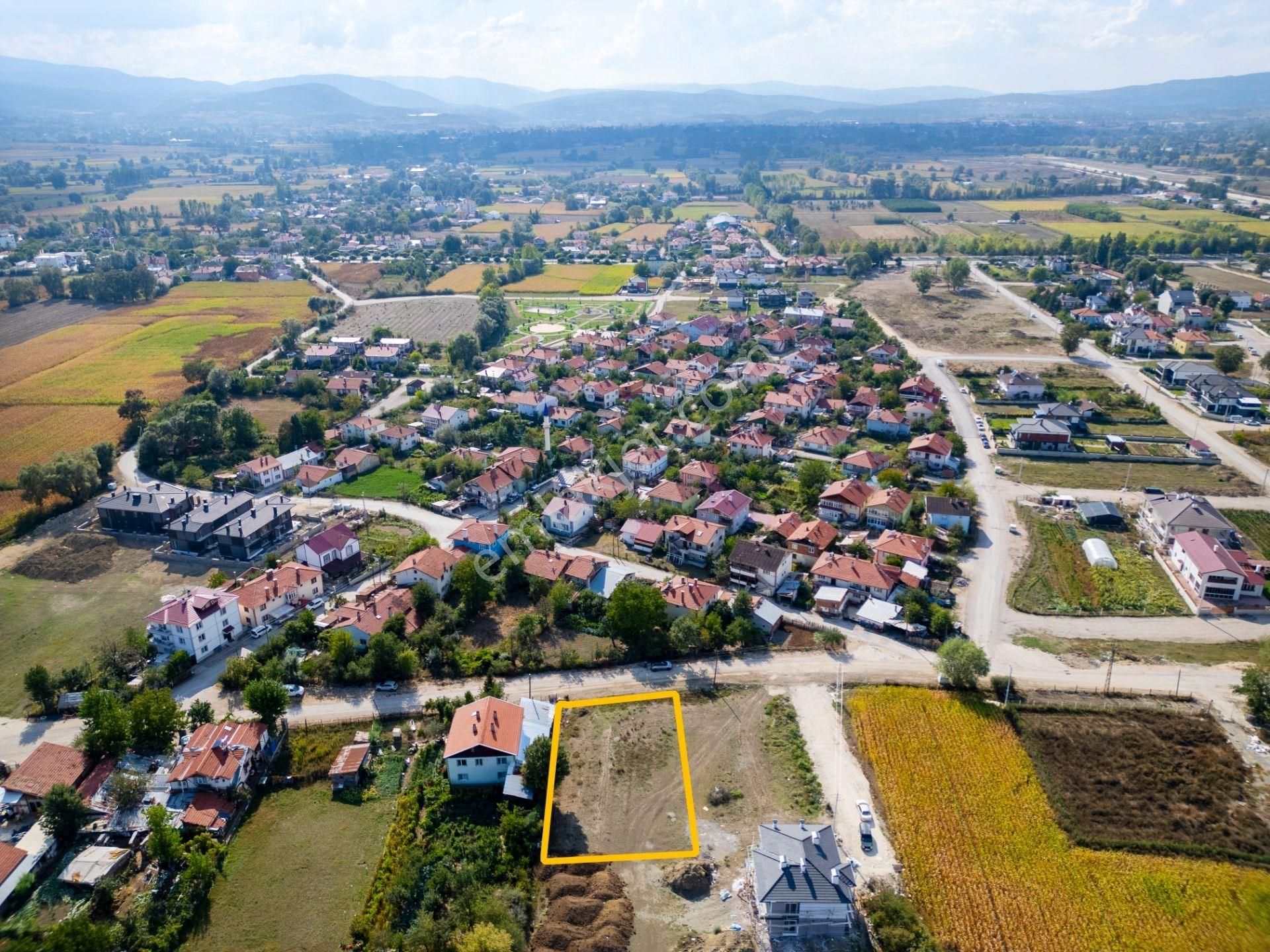 Bolu Merkez Yenimahalle Satılık Konut İmarlı Bolu Merkez'de 714 M² Villa Arsası - Altın Emlak'tan