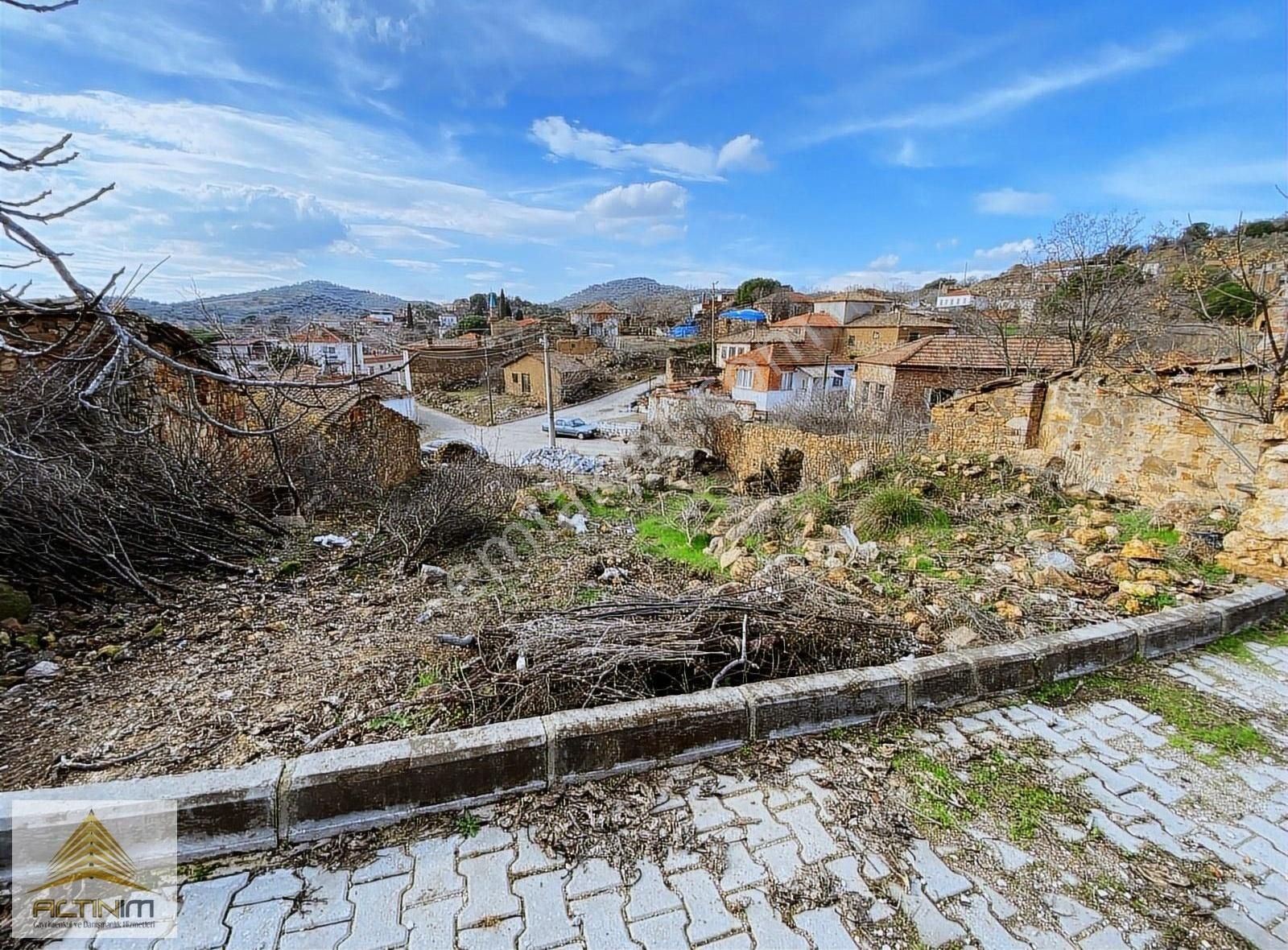 Bergama Sağancı Satılık Konut İmarlı Bergama Sağancı Köy İçi 458 M2 Arsa Satılıktır