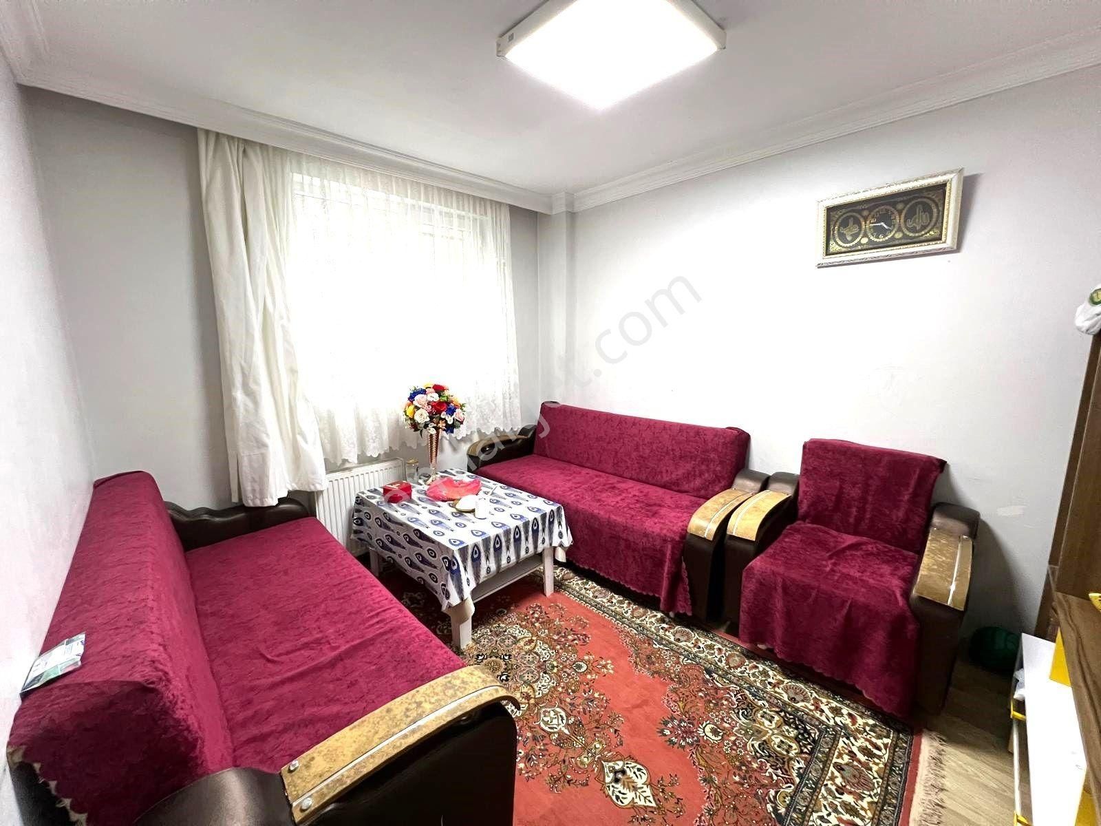 Küçükçekmece Kanarya Satılık Daire Nest'ten Kanarya Mh Üst Bölgesin'de 2+1 75m2 Kredili Giriş Daire