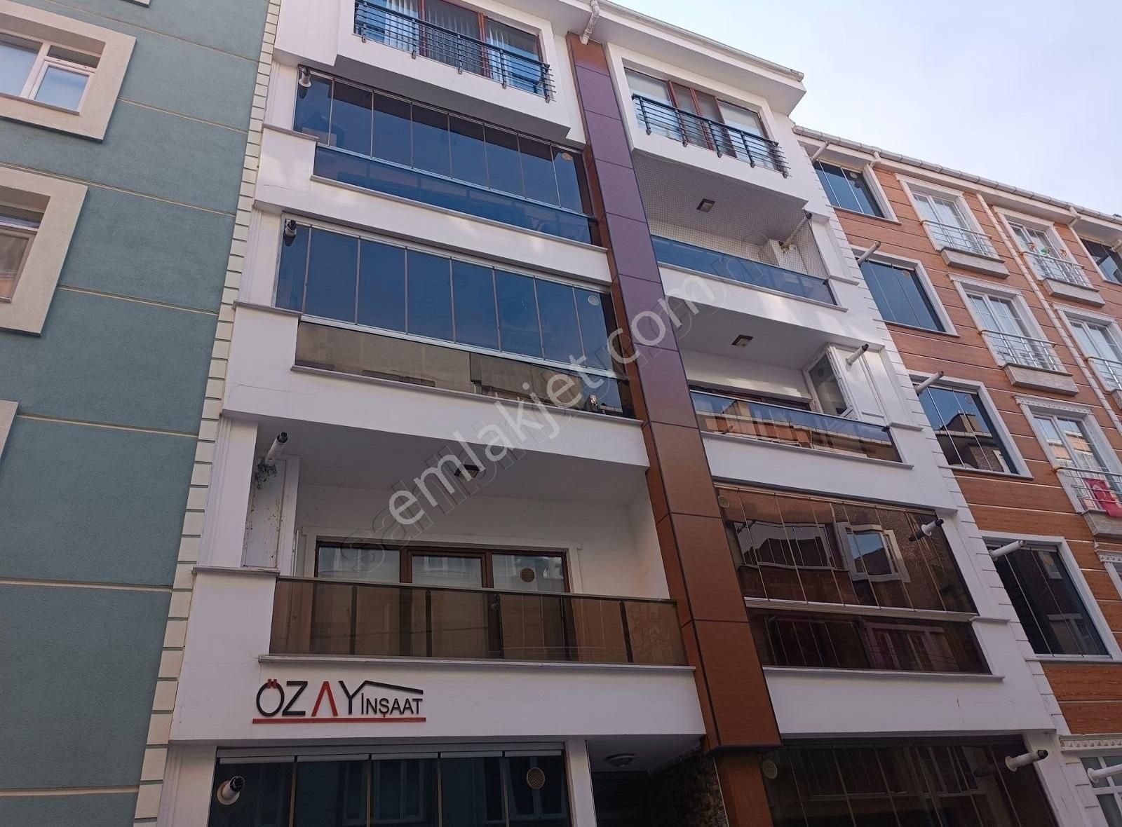 Kırklareli Merkez Karakaş Kiralık Daire Güneş Emlaktan Şahane Konumda Kiralık Yeni Daire