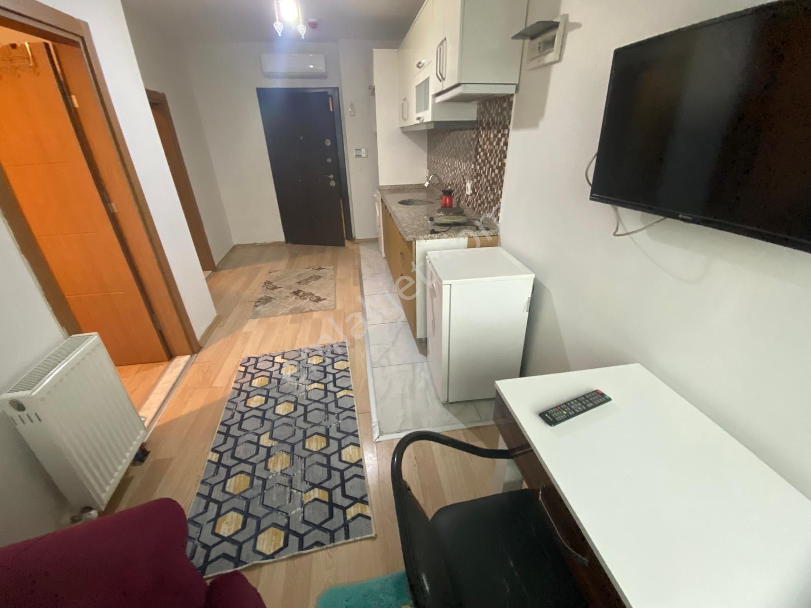 Beylikdüzü Yakuplu'da Metrobüs Yanı 45m2 Eşyalı Faturalar Dahil - Görsel 9