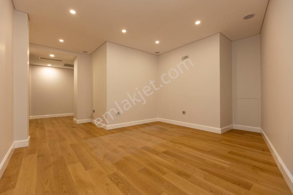 Salacak'ta Tarihi Yarımada Kesintisiz Manzaralı Bahçe Katı Daire - Görsel 12