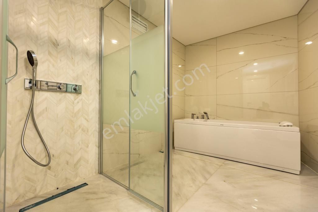 Salacak'ta Tarihi Yarımada Kesintisiz Manzaralı Bahçe Katı Daire - Görsel 17