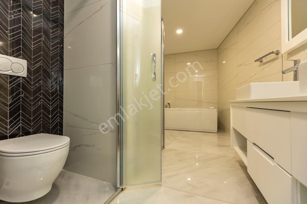 Salacak'ta Tarihi Yarımada Kesintisiz Manzaralı Bahçe Katı Daire - Görsel 18