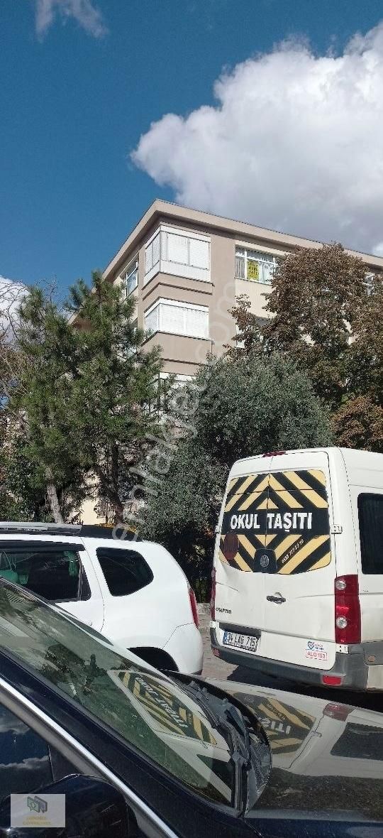 Bahçelievler Bahçelievler Satılık Daire Bahçelievler Aka Kolejıne Yakın 168 M2 Kentsele Gırecek Üstkat