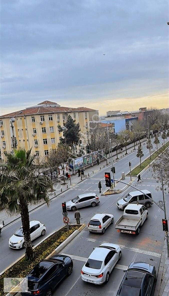 Bahçelievler Siyavuşpaşa Satılık Dükkan & Mağaza Bahçelievler Adnan Kahvecı Bulvarı Uzerı Dükkan