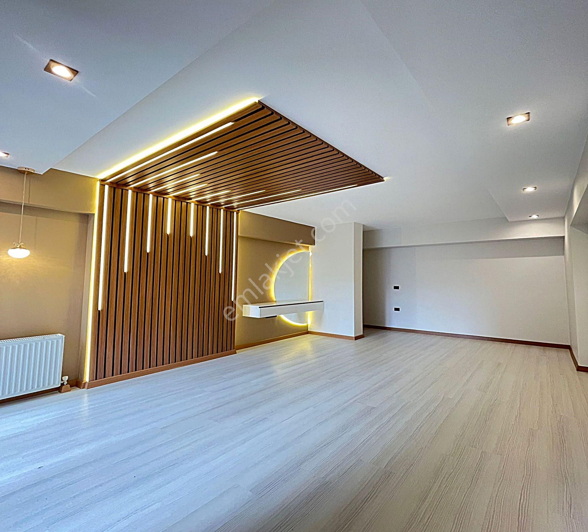 Metrobüse Çok Yakın İçi Ultra Lüks Teraslı 2+1 Satılık Daire - Görsel 17