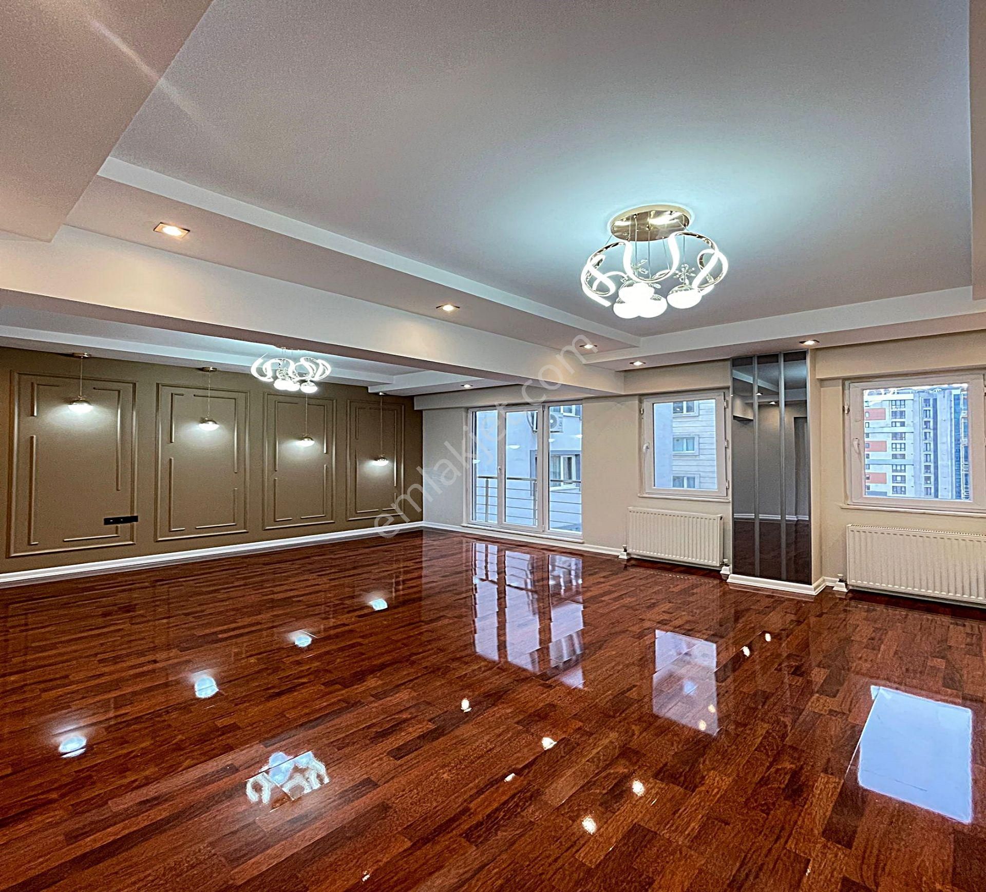 Metrobüse Çok Yakın İçi Ultra Lüks Teraslı 2+1 Satılık Daire - Görsel 27