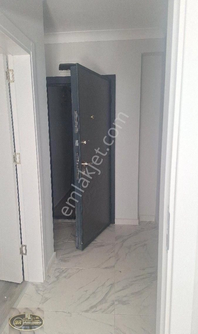 Bandırma Çınarlı Eşyalı Kiralık Daire Bandırma Kapalı Pazara Yakın Sıfır Eşyalı Daire.