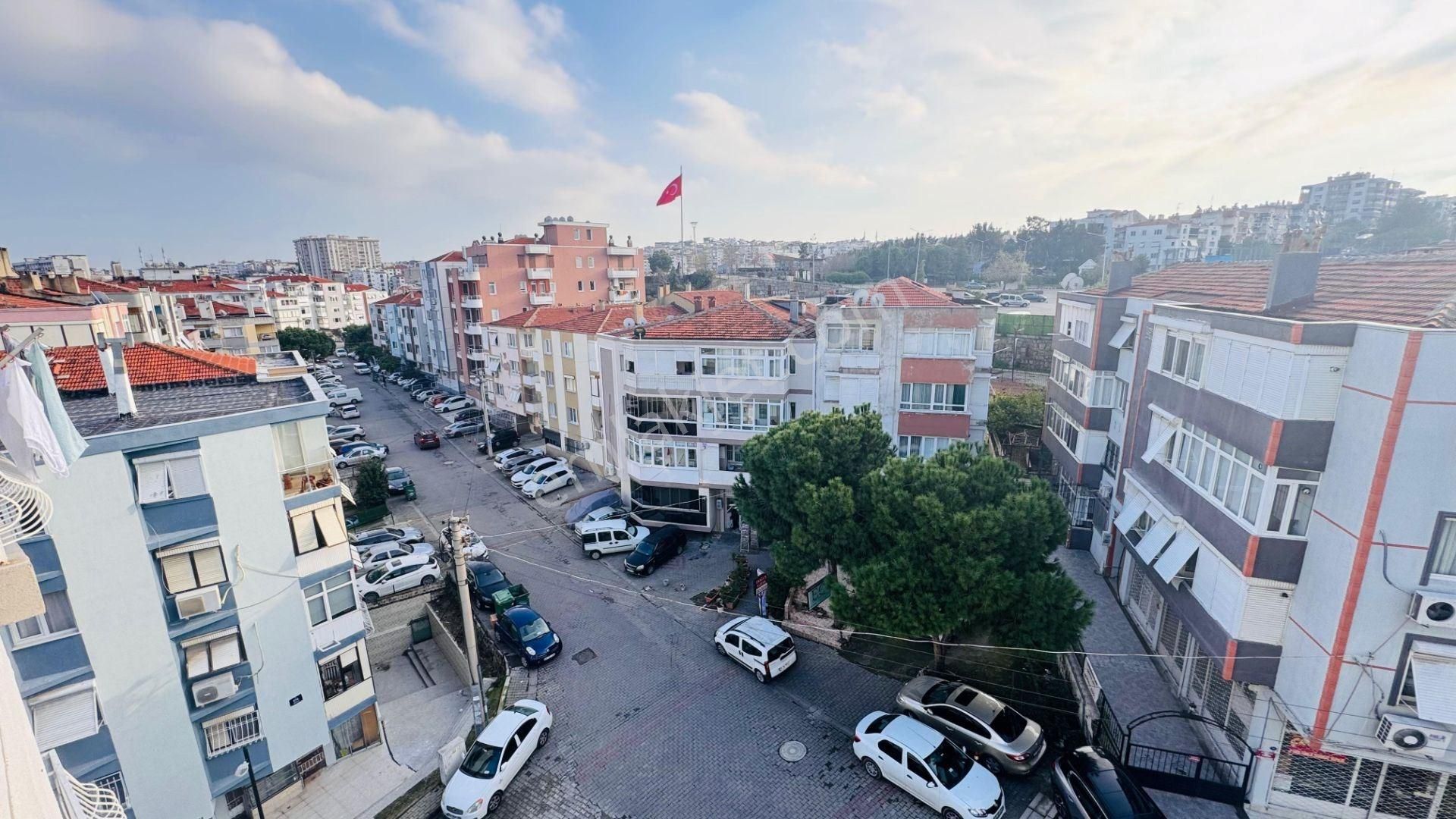 Karabağlar Bahçelievler Satılık Daire Üçyol Metro Yakını Bahçelievler Doğalgazlı Teraslı Satılık Daire