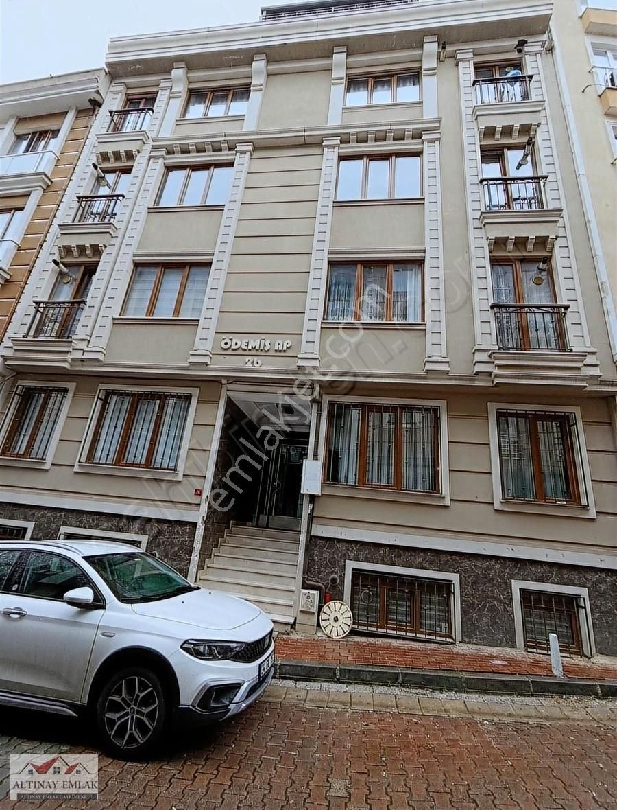 Kağıthane Çeliktepe Satılık Daire 4. Levent Çeliktepede Yeni Bina Ara Kat 2+1 Satılık Daire (boş!)