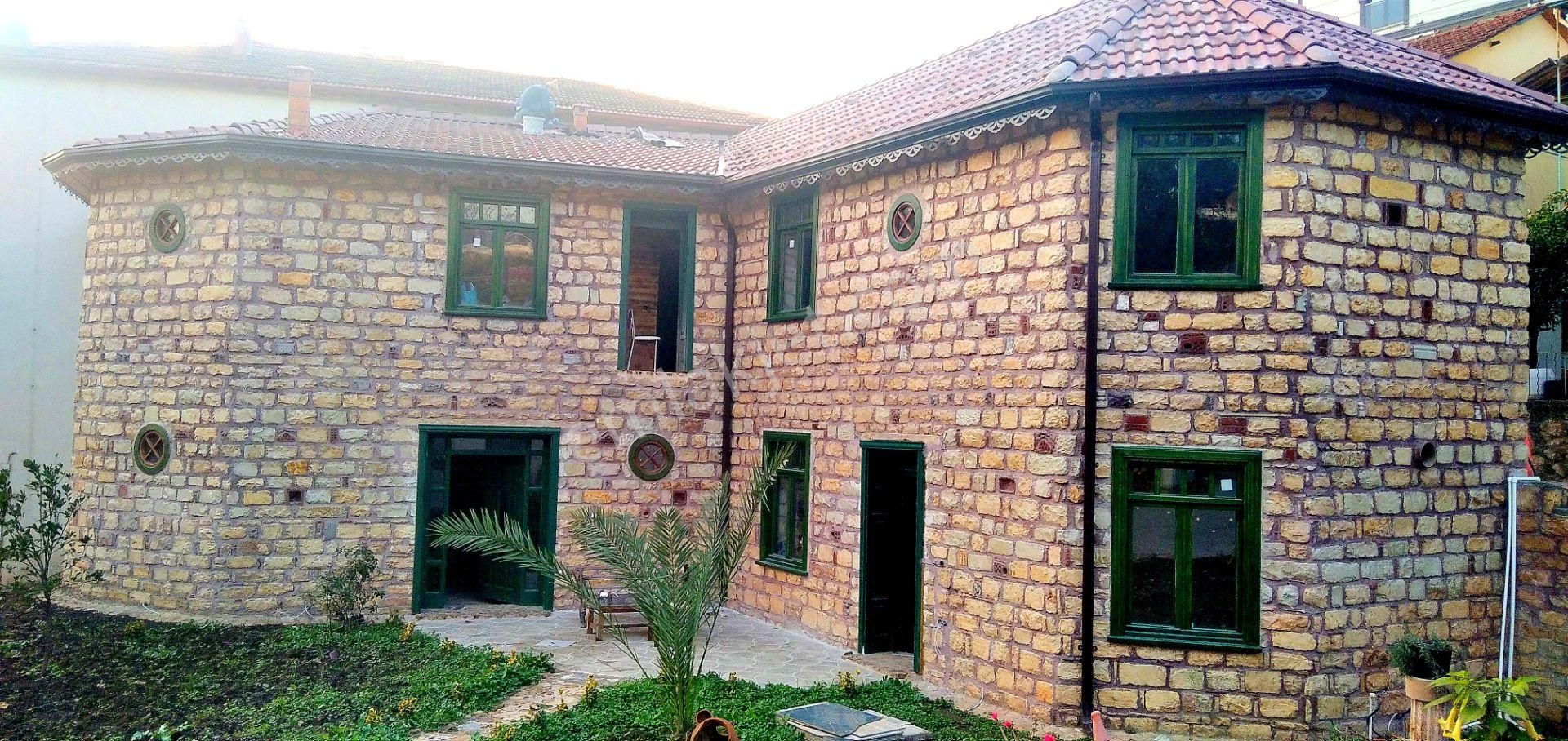 İzmit Serdar Satılık Villa Sahibinden Değerinin Altınta..sıfır . Emsalsiz Taş Villa .konak