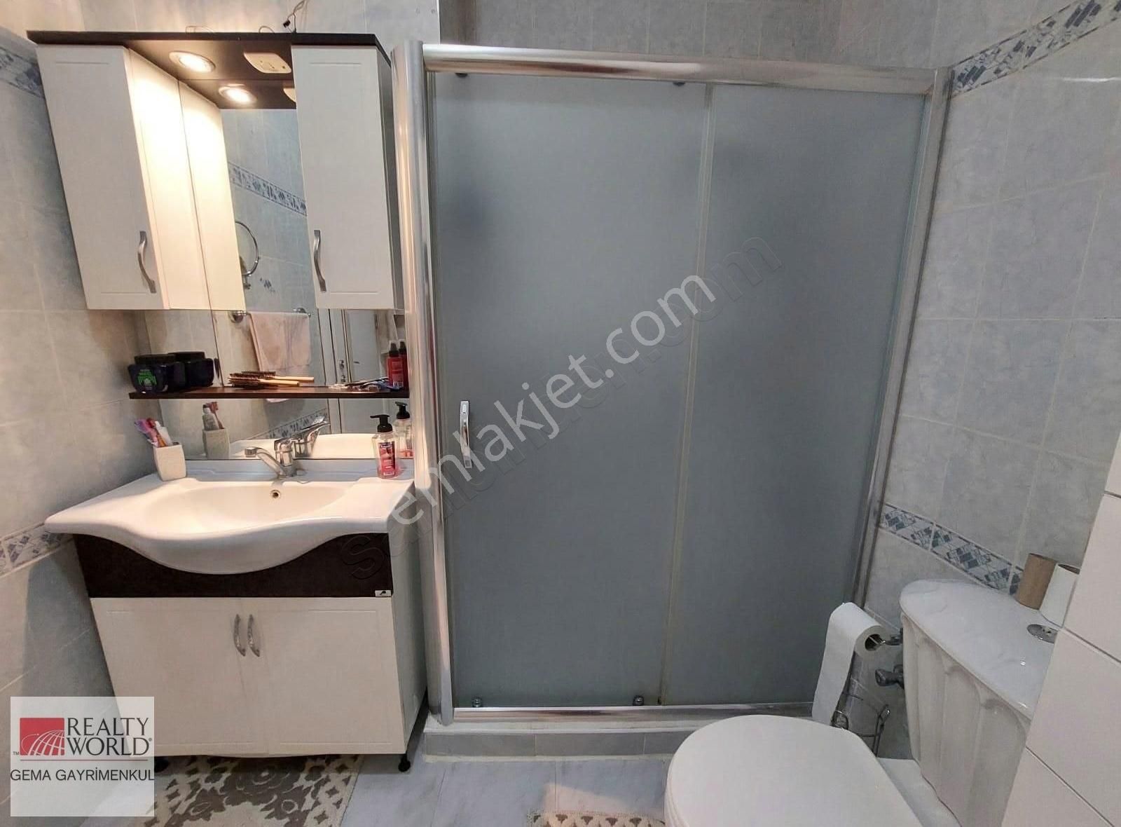 İzmit Cumhuriyet Satılık Daire Plajyolu Site İçi 3+1 Arakat Asansörlü Satılık Dubleks Daire