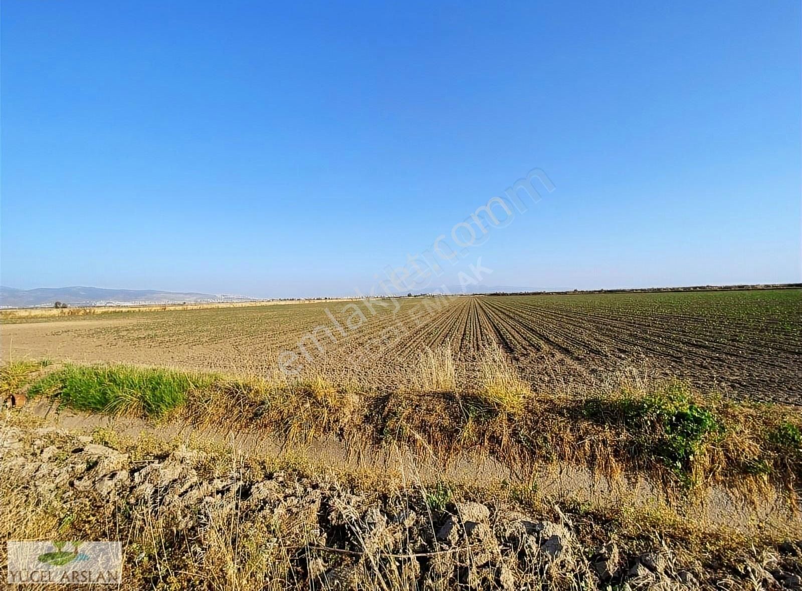 Menemen 85. Yıl Cumhuriyet Satılık Tarla Menemen Seyrekte Elektrik Ve Yolu Olan 19.000m2 Satılık Arazi