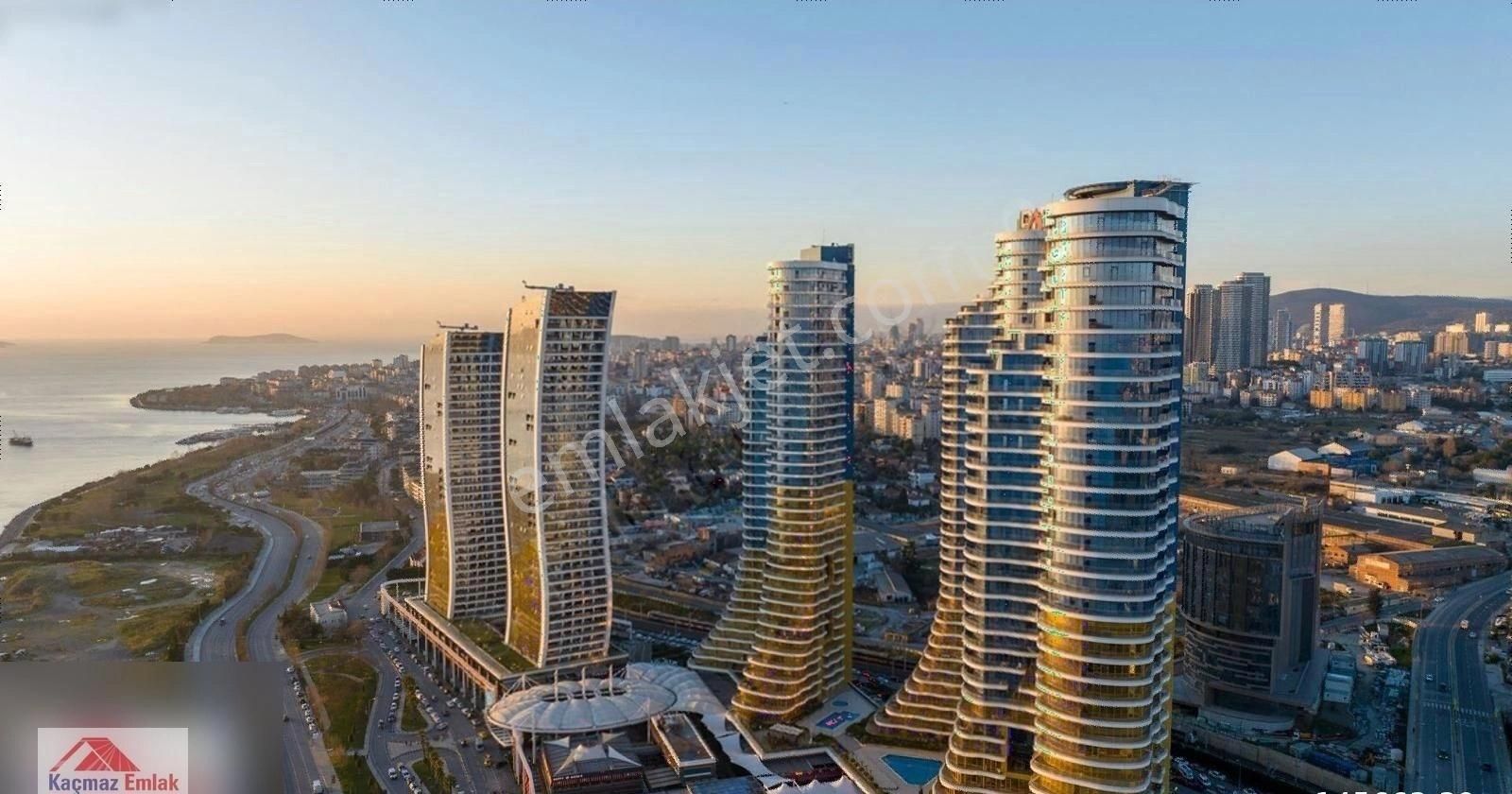 Kartal Kordonboyu Satılık Residence İstmarina 1+0 Home Ofis Bloğu Batı Cephe Full Adalar Manzaralı