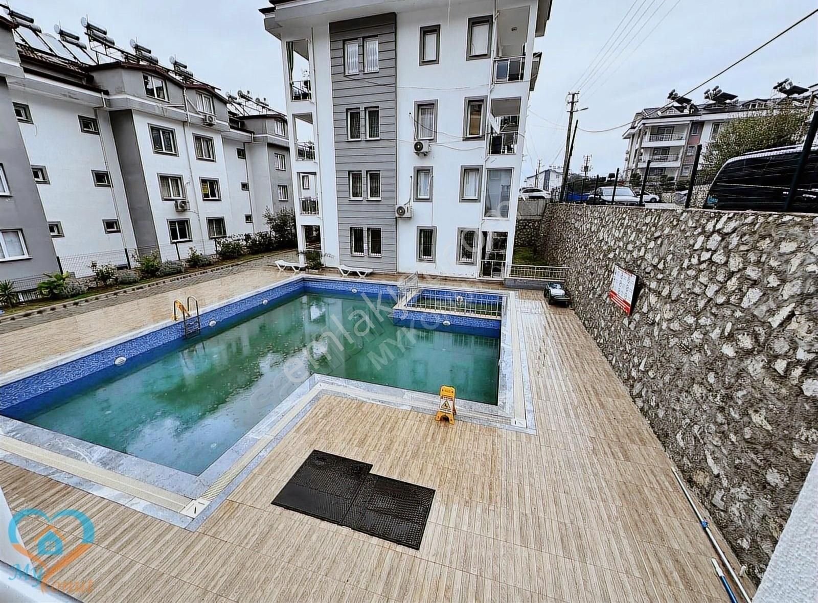 Fethiye Patlangıç Satılık Daire Patlangıç Mah. Havuzlu Site İçinde Satılık 1+1 Eşyalı Daire