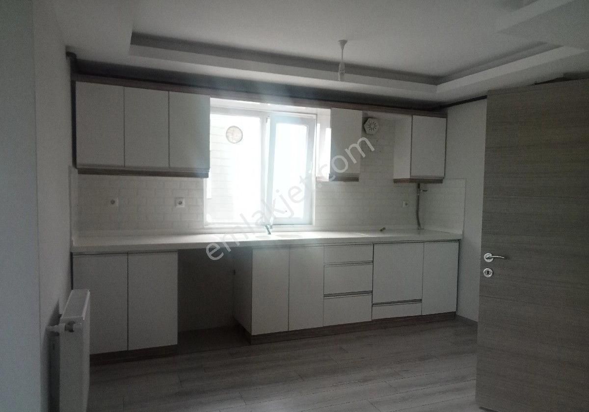 Atakum İstiklal Kiralık Daire Arotis Gayrimenkul Kiralıl 2+1 Daire