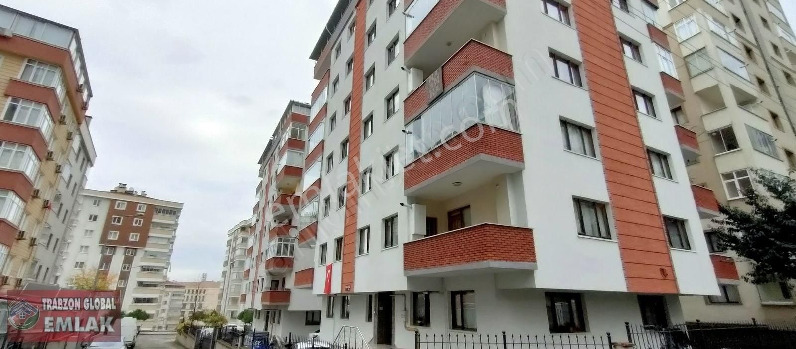 Akçaabat Söğütlü Kiralık Daire Söğütlü Çınar Sitesinde Kiralık 3+1 Daire