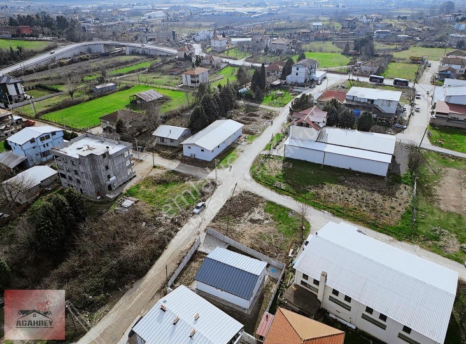 Arifiye Neviye Satılık Müstakil Ev Agahbey'den Neviye Mah. 326m2 İmarlı Arsa İçinde Müstakil Ev !!!