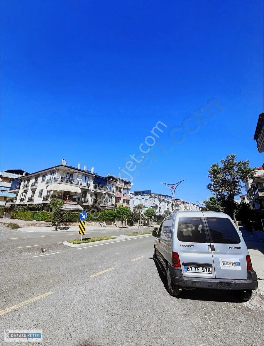 Yalı Mah Denizde 100 Mt 1+1