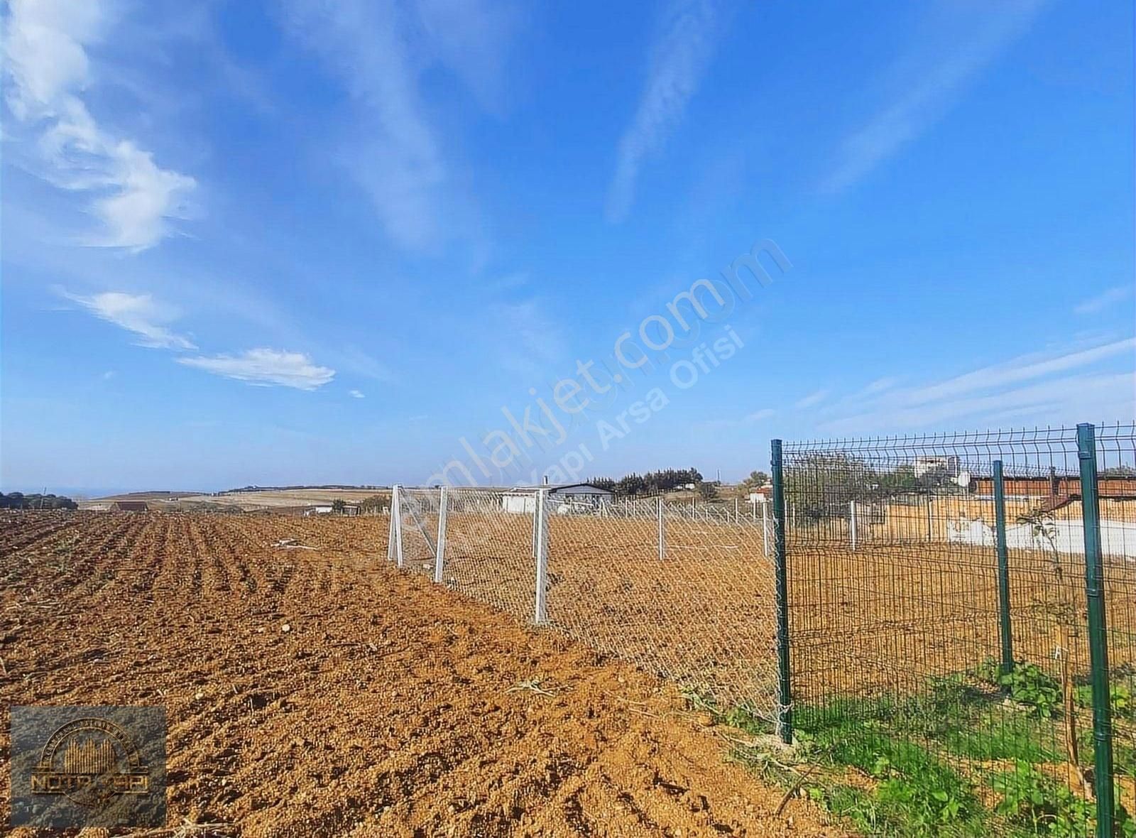 Marmaraereğlisi Çeşmeli Satılık Villa İmarlı Marmara Ereğlisi Asfalt Cephe Köyiçi Çevrili Arsa Kelepir Fiyat