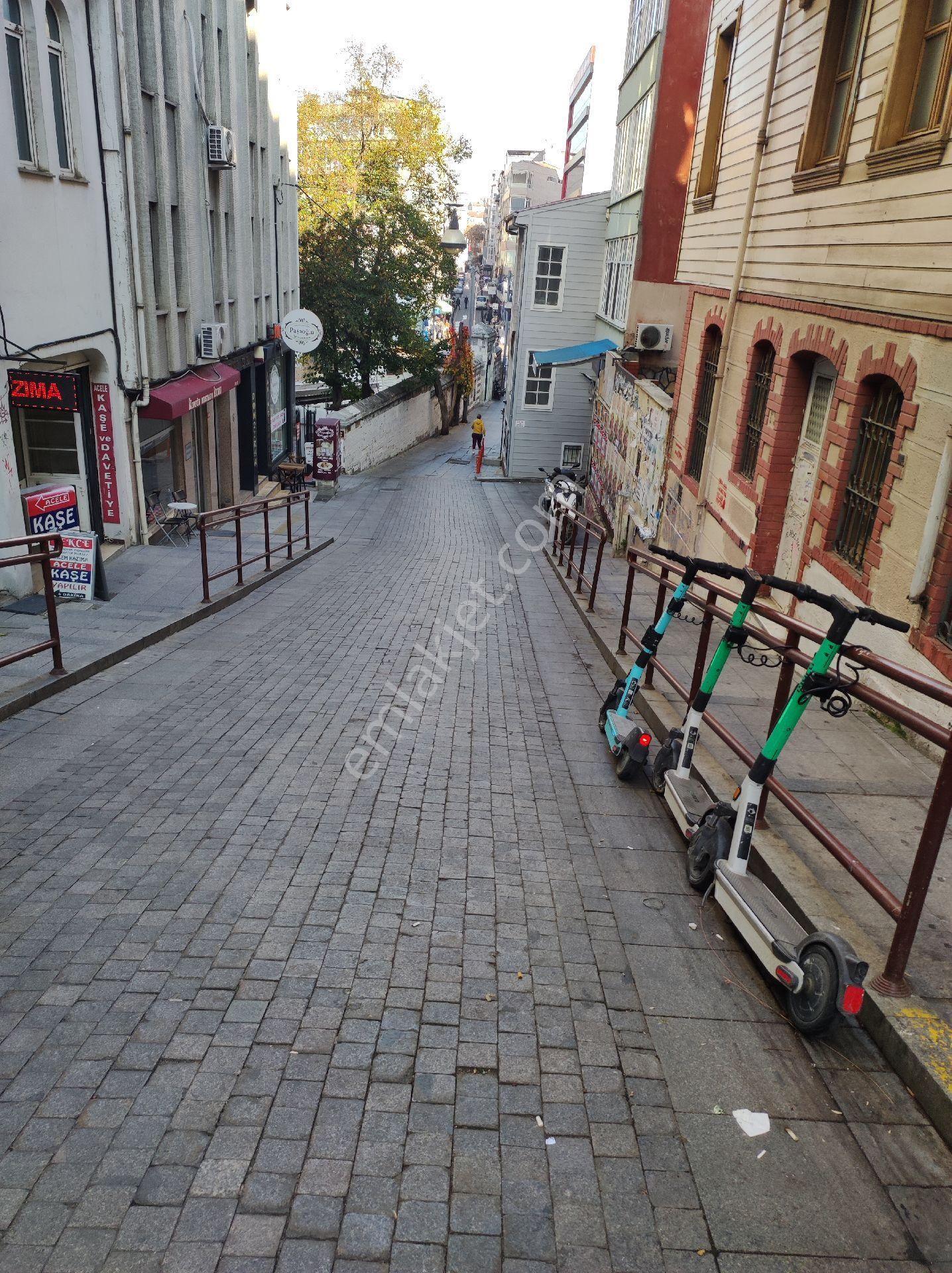 Kadıköy Osmanağa Satılık Daire Sahibinden Teraslı Stüdyo Daire