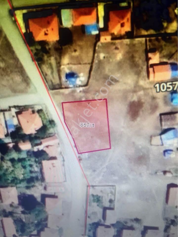 Sorgun Güzelyurt Satılık Konut İmarlı Erol Emlak Karşıyaka Mahallesinde Satılık 687 M2 İmarlı Arsa