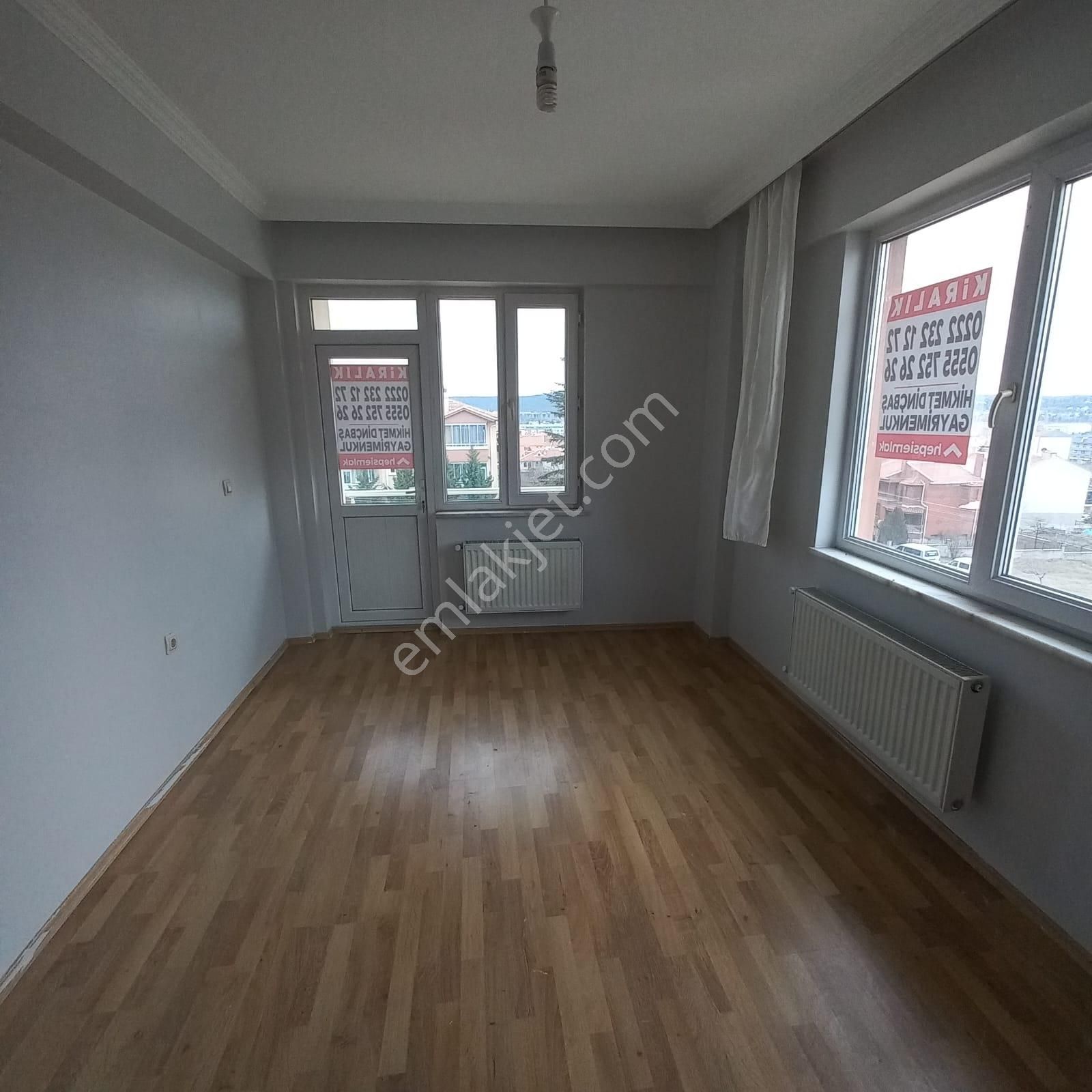 Tepebaşı Çamlıca Kiralık Daire Çamlıca Mahallesi Birlik Caddesi Yakını Kiralık 2+1 Daire