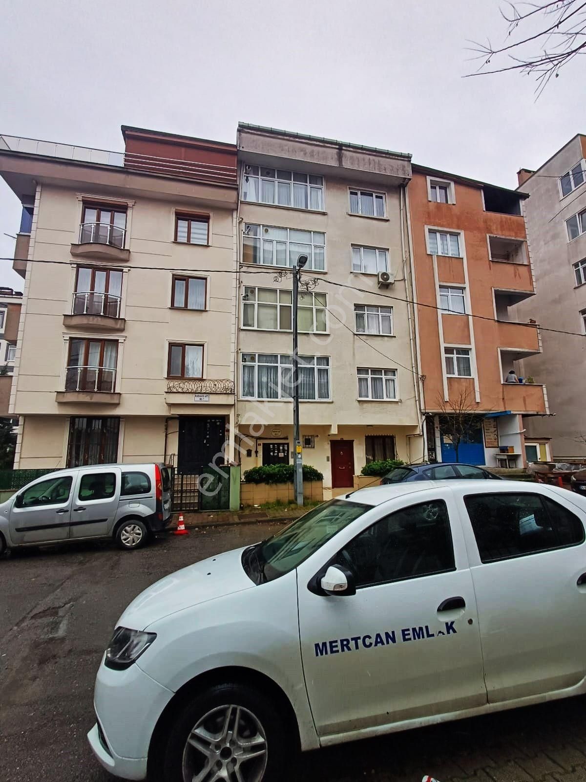 Kartal Yakacık Çarşı Satılık Daire Mertcan Da Yakacık Meydana Yürüme 2+1 İskanlı Kaçırılmaz Fırsat