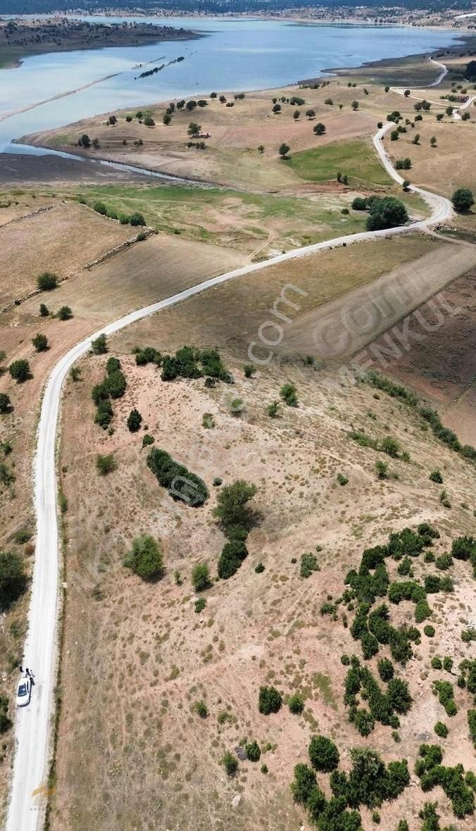 Akdamar'dan Yayla Patlangıç'ta Göl Üstü Satılık 2 Dönüm Tarla - Görsel 5