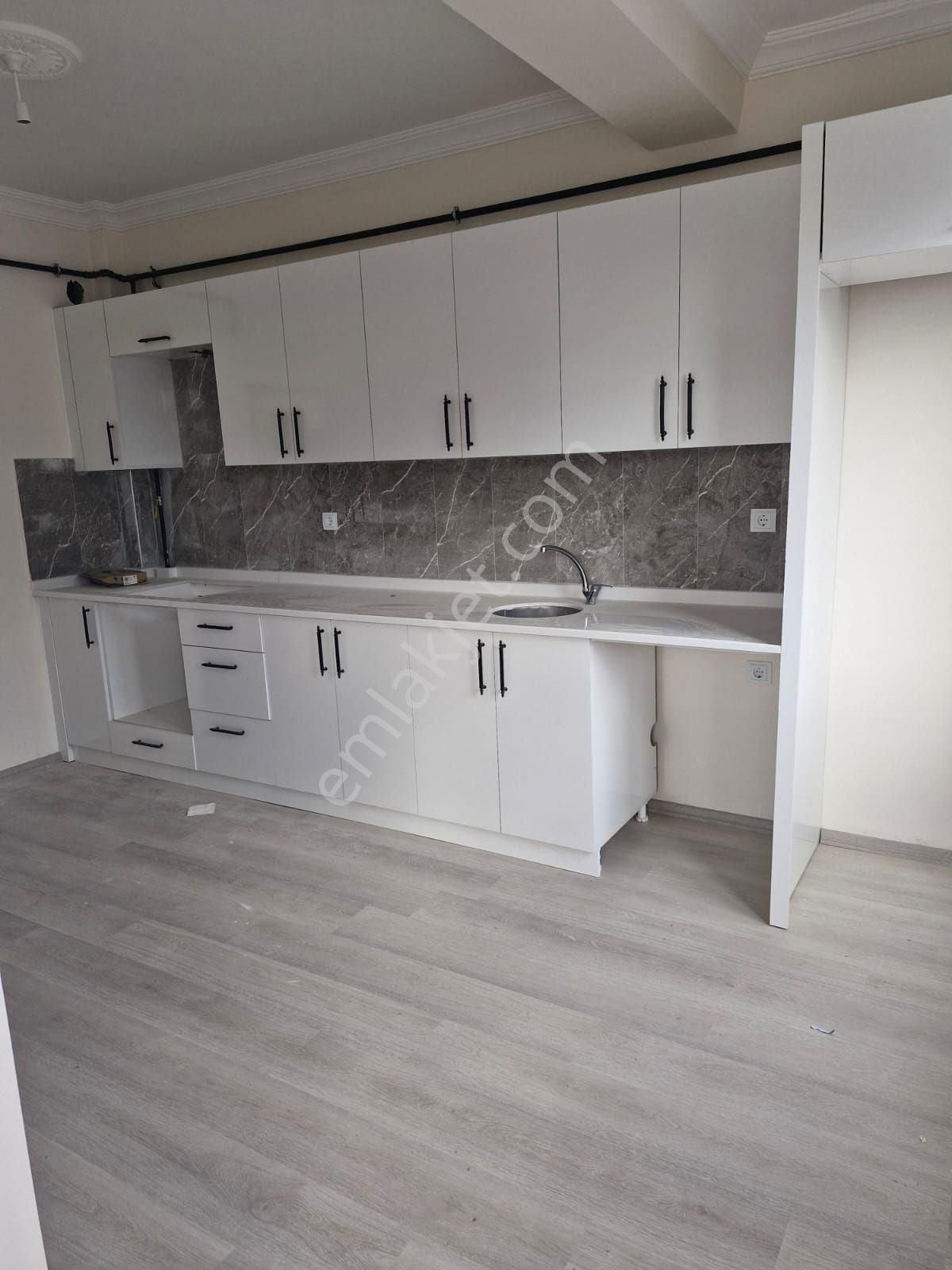 Buharaevler Bayat Gediğinde Güney Batı Cepheli Sıfır Daire