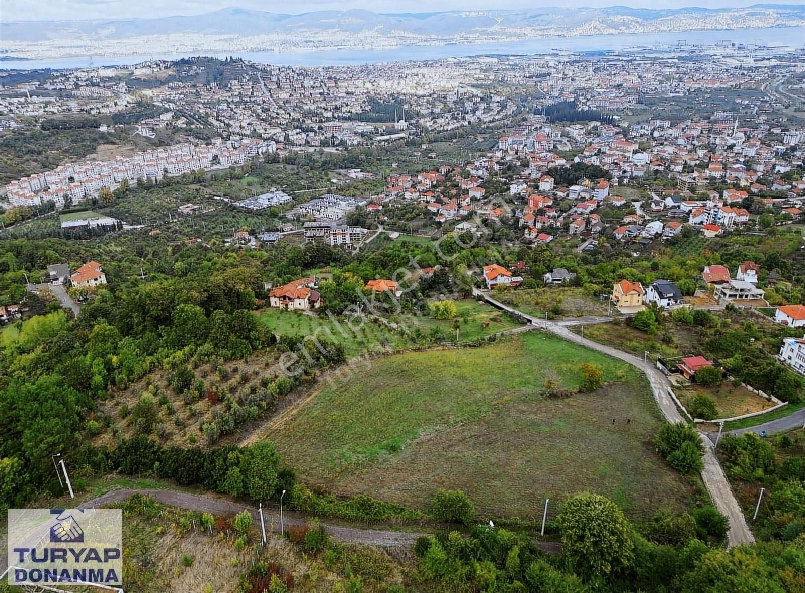 Gölcük İhsaniye Merkez Satılık Villa İmarlı Gölcük/ihsaniye'de Tüm Körfeze Hakim Villa Arsası 654m2