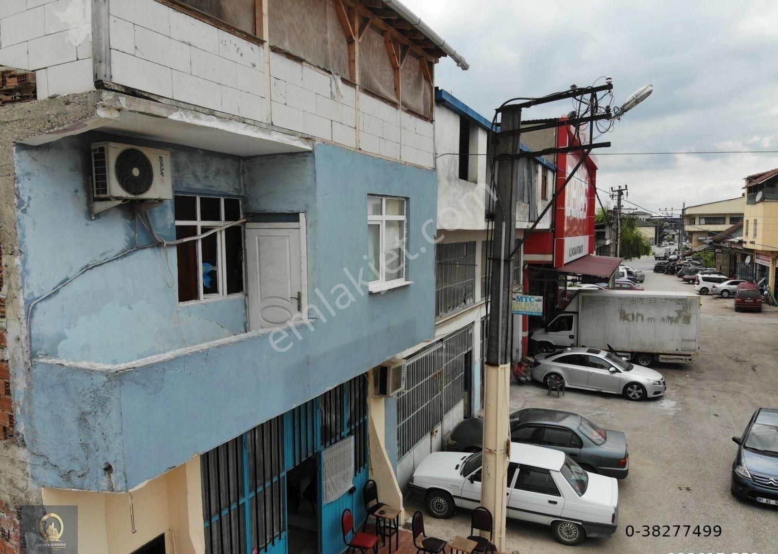 Düzce Merkez Aziziye Satılık Genel Düzce Aziziye Mahallesinde Yeni Sanayide Satılık Dükkan Ve Apartman