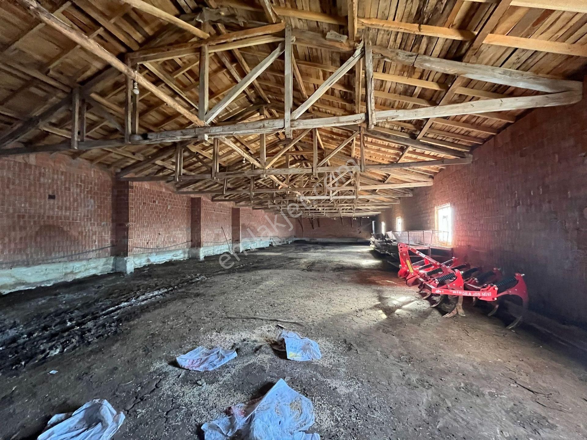 Satılık Çiftlik ...çoruma 28 Km Mesafede Çobandivan Köyünde - Görsel 24