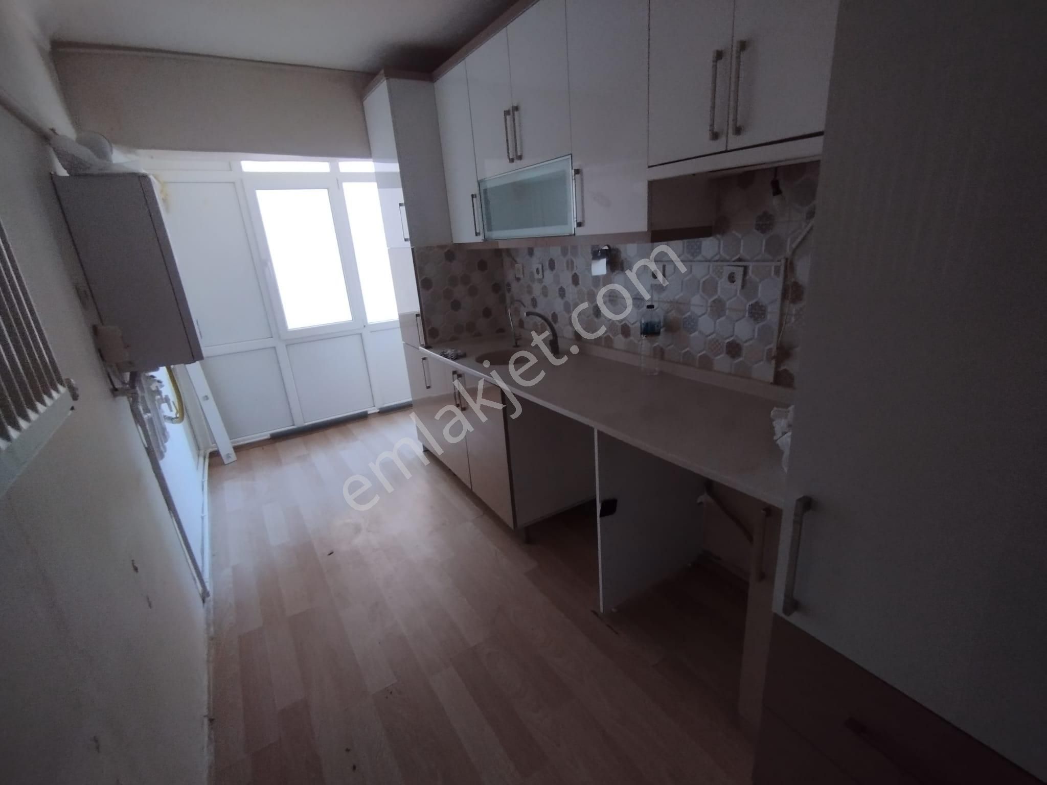 Sincan Plevne Kiralık Daire Örnek Emlak'tan Plevne Mh. 3+1 2. Ara Kat Köşe Bina Mükemmel Konum Kiralık Daire