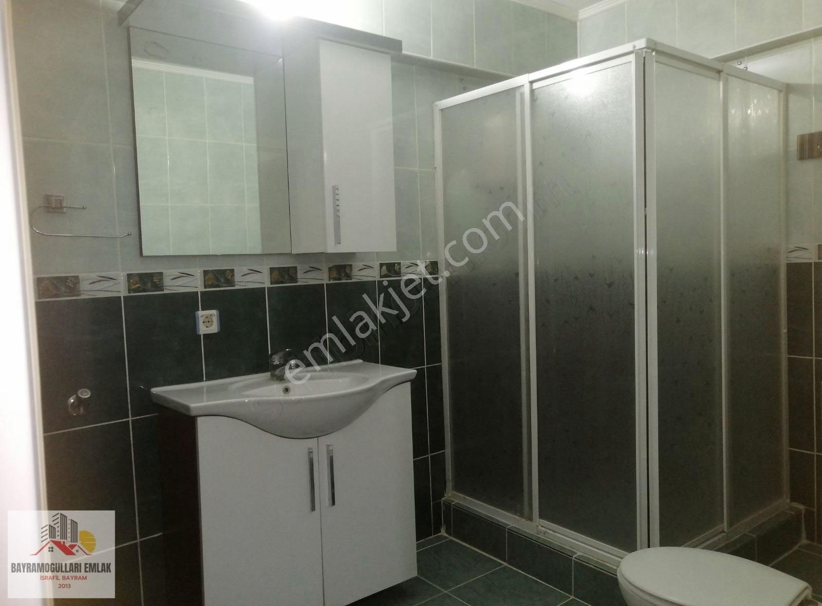 Buca Fırat Kiralık Daire Buca Fırat Mahallesinde Kiralık Doğalgazlı 3+1 120m2 Daire