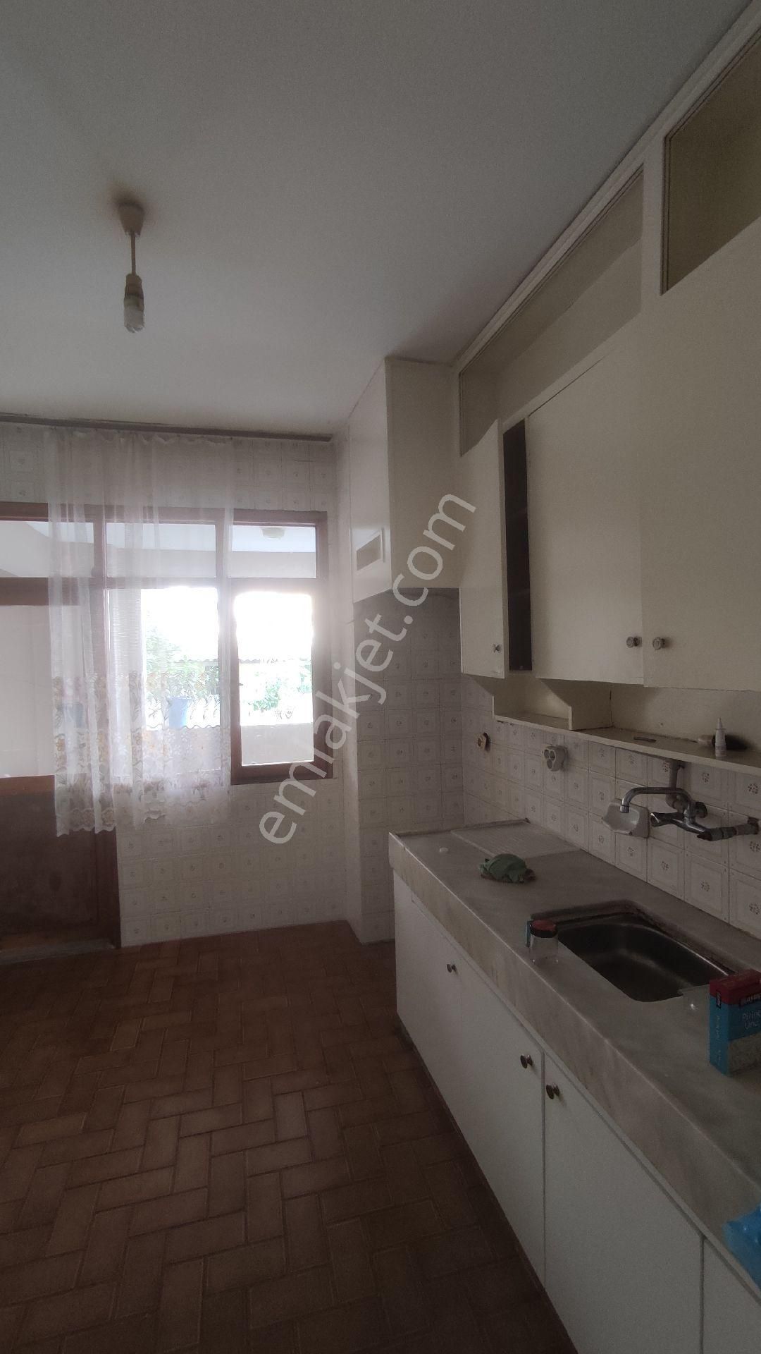 Salihli Sağlık Mahallesinde Satılık Daire