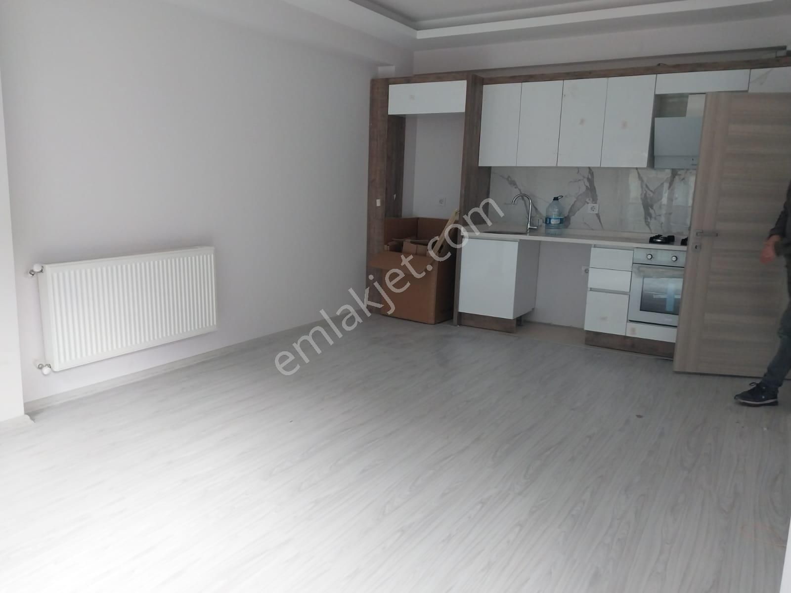 Menemen Esatpaşa Kiralık Daire Menemen Esatpaşada Kiralık Dogalgazlı Acık Mutak Daire Çiğli Serkan Dan