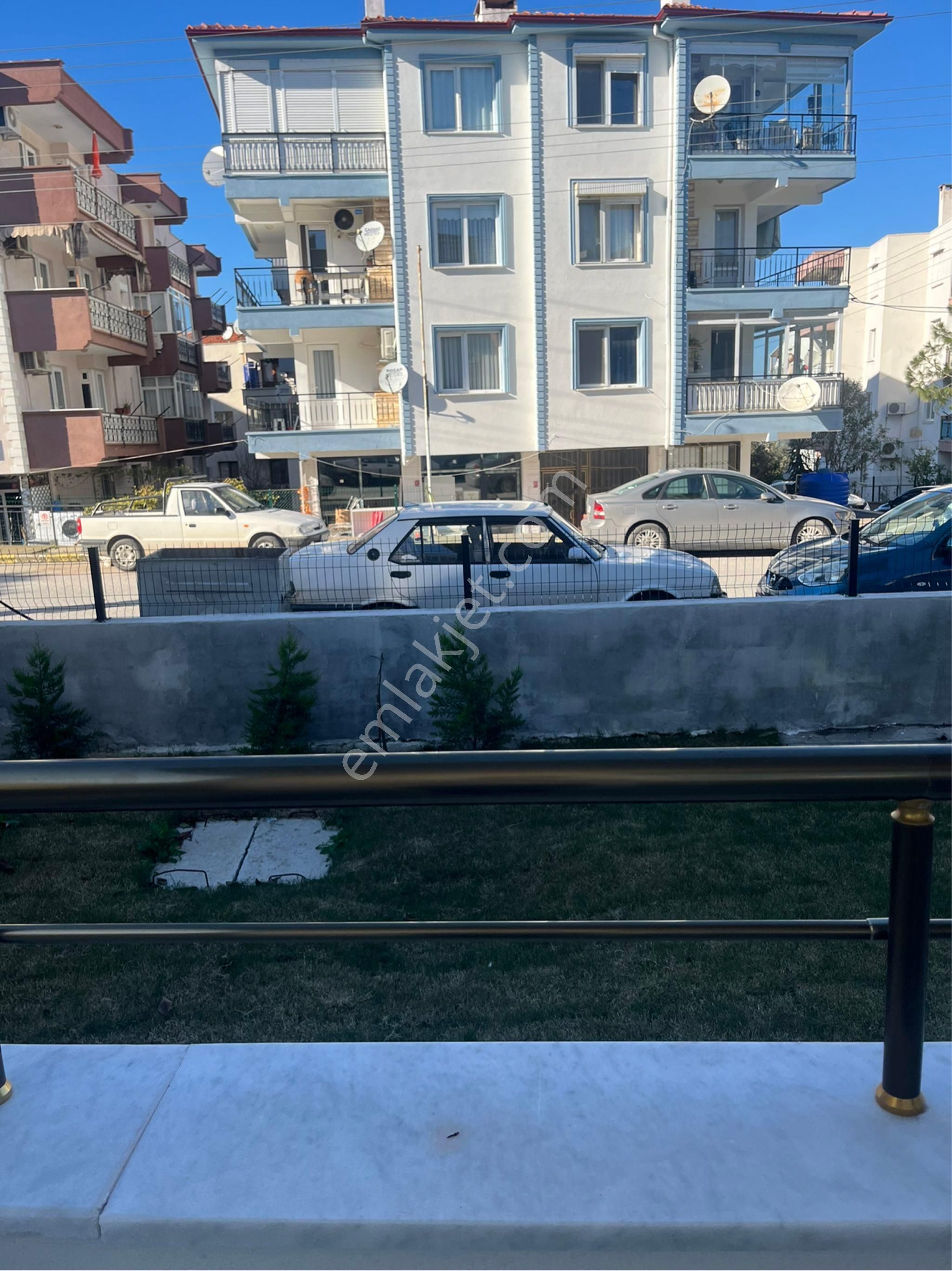 Ayvalık Ali Çetinkaya Satılık Daire Ayvalık Armutçukta Denize 150 Metre