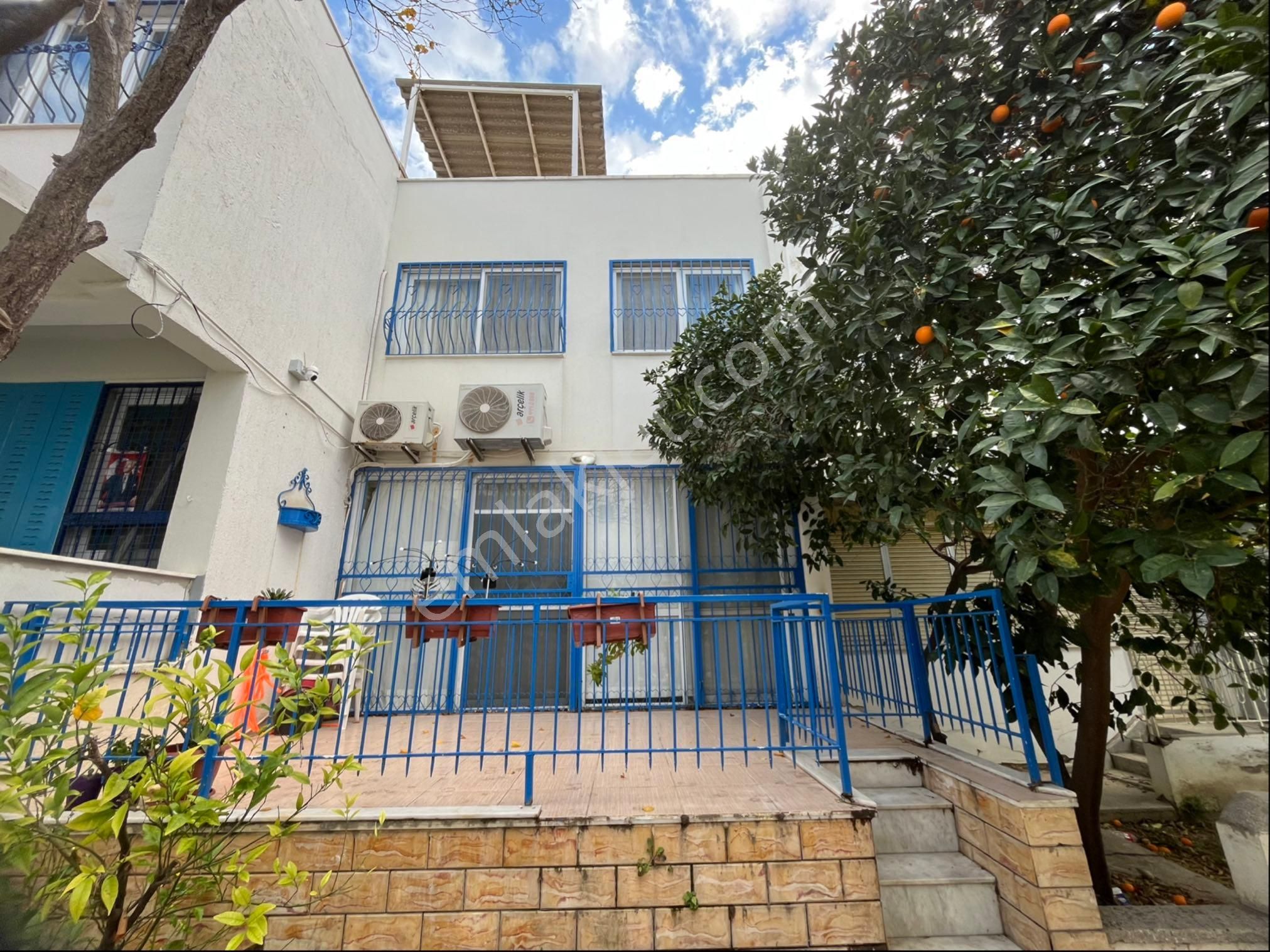 Kuşadası Türkmen Satılık Villa Kuşadası Türkmen Mah. Denize Yürüme Mesafesinde 3+1 Satılık Villa