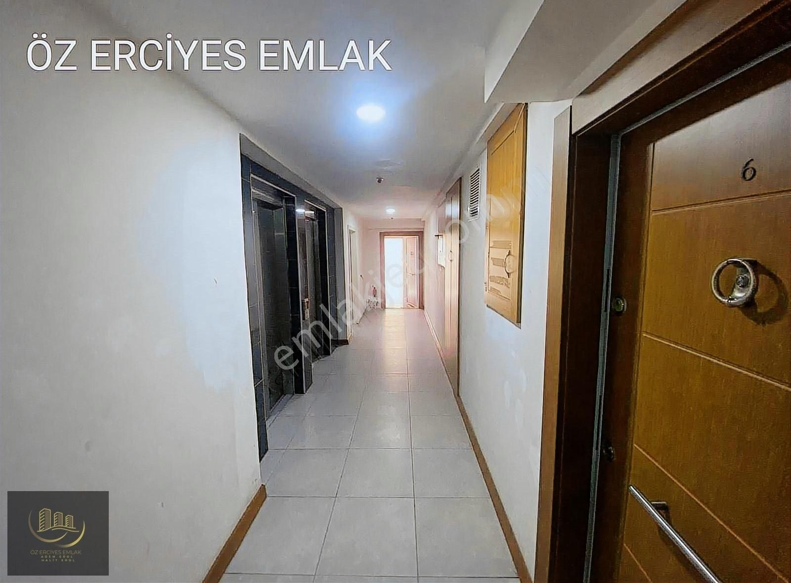 Esenler Nine Hatun Satılık Daire Öz Erciyes Emlaktan Cevizlibahçe Sitelerinde 2+1 85 M² 1.kat