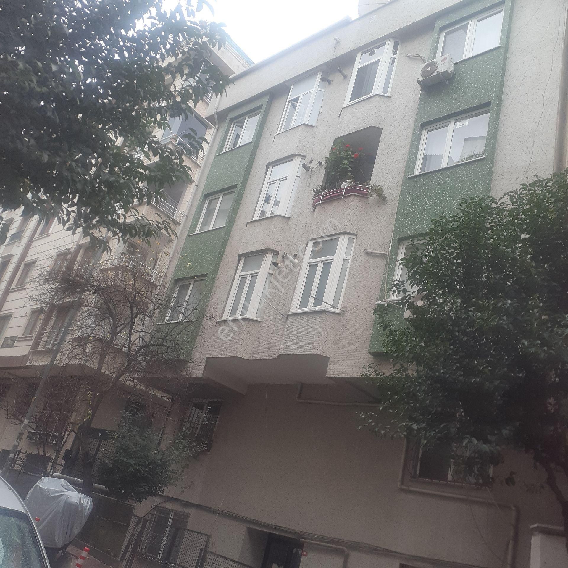 Bahçelievler Şirinevler Kiralık Daire Pakemlakdan 25yıllıkbînada Kîralık Catıkatı