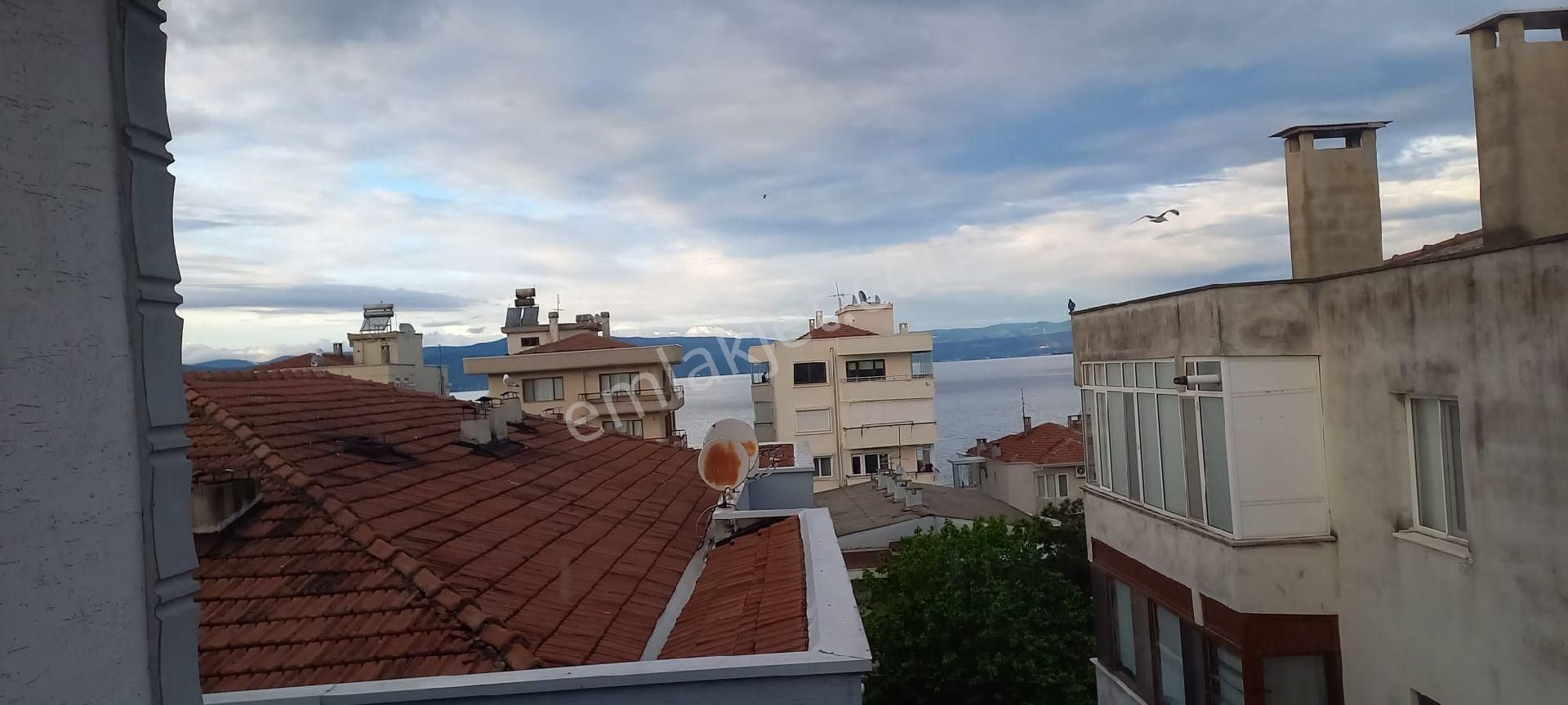 Mudanya Güzelyalı Yalı Satılık Daire Bursa Mudanya Güzelyalı Atatürk Cd. 5. Kat 2+1 Fuul Deniz Görür Satılık Daire