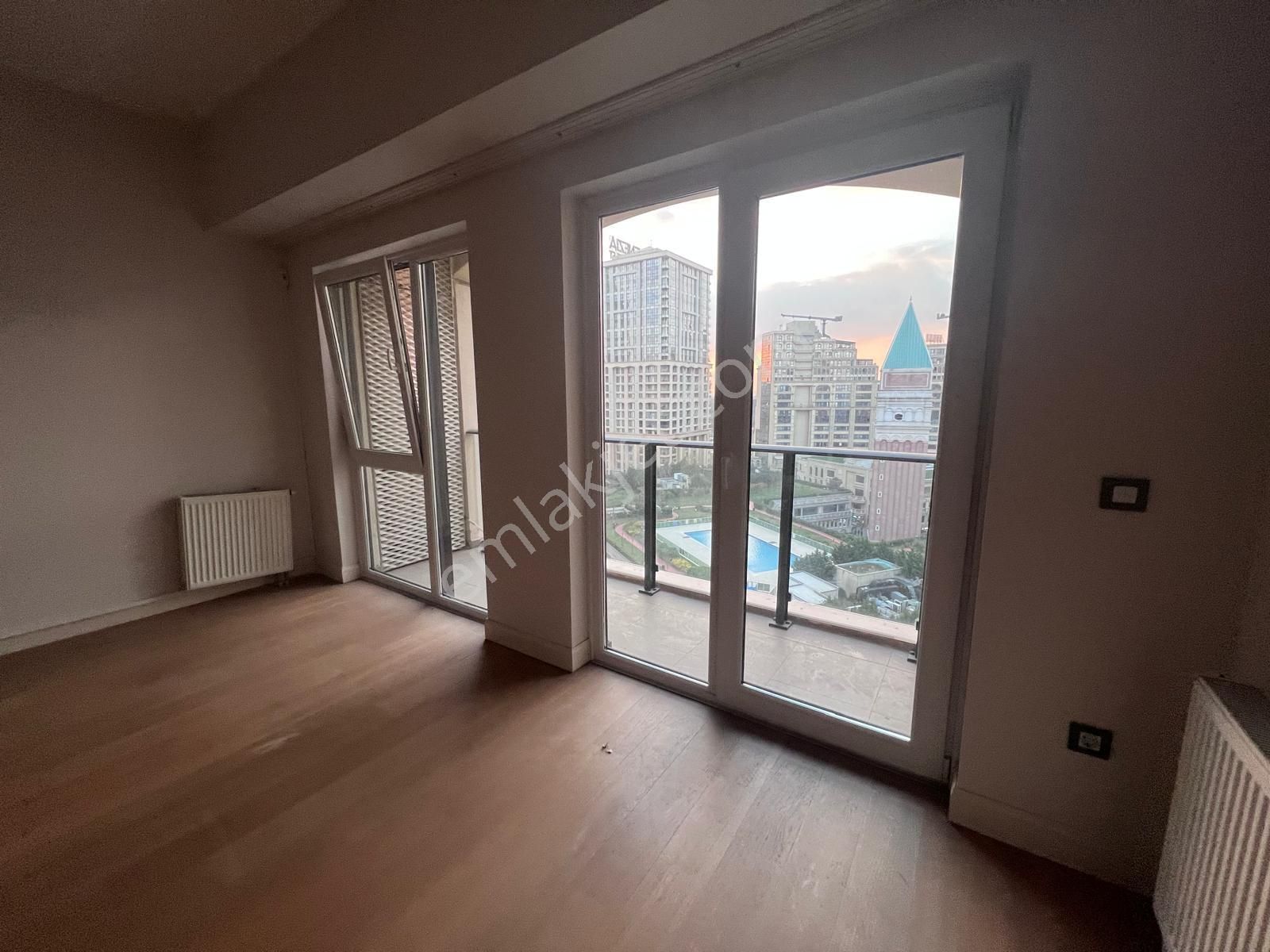 Gaziosmanpaşa Karadeniz Satılık Residence Kiptaş Venezia Mega Satılık Boş Avm Mnzr Kare Salon 2+1 Daire