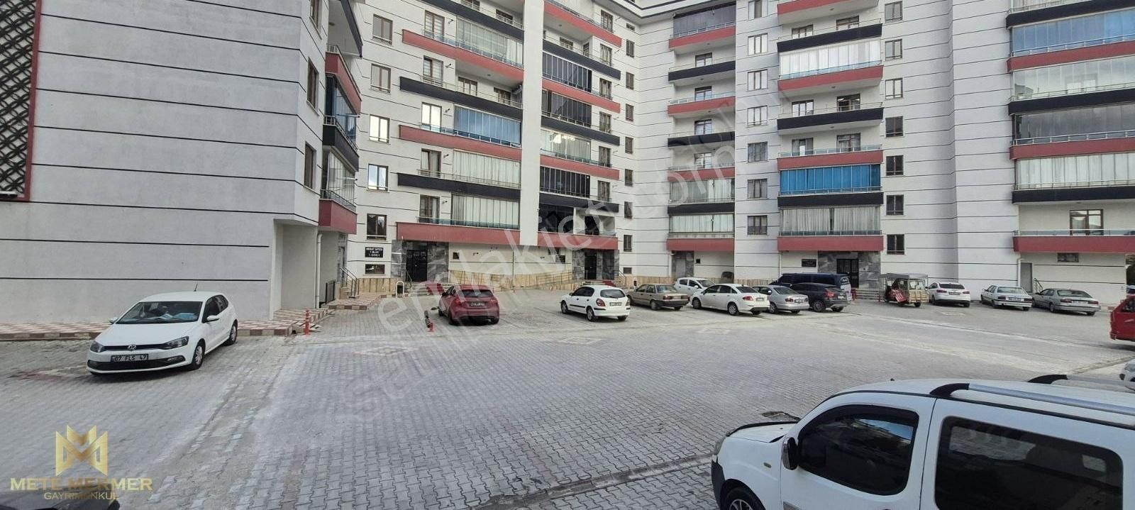 Karatay Fetih Kiralık Daire Mete Mermer'den Site İçinde Kiralık Daire